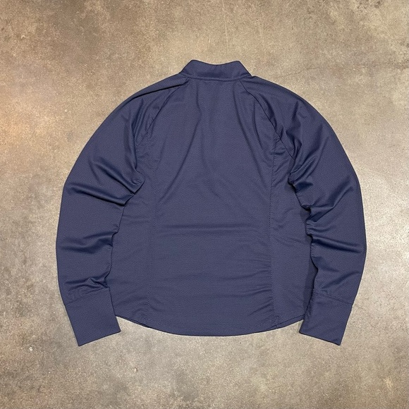 Tommy Bahama Golf Textured 1/2 Zip Jacket - Picture 3 of 10